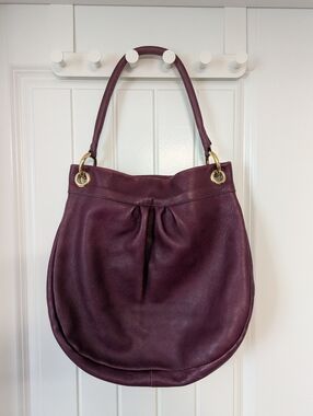 Roots Olivia Leather Hobo Bag in Aubergine